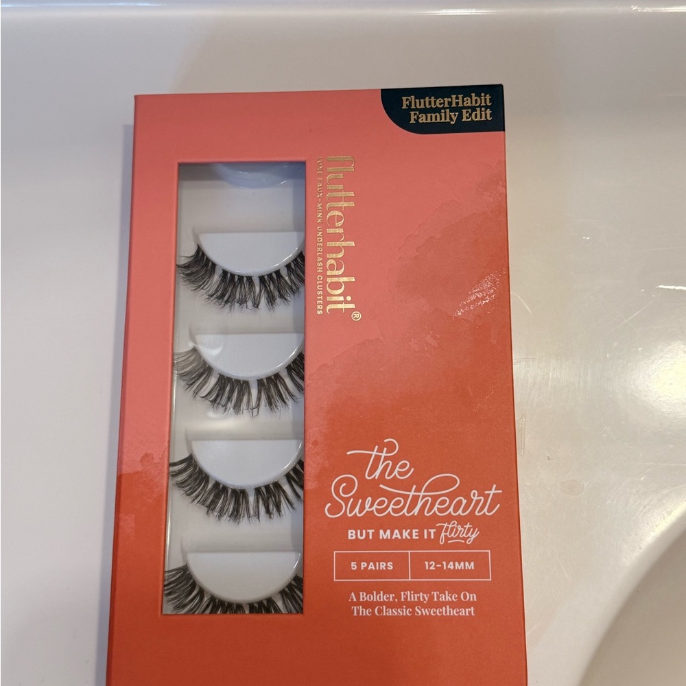 Sweetheart but flirty FlutterHabit lashes